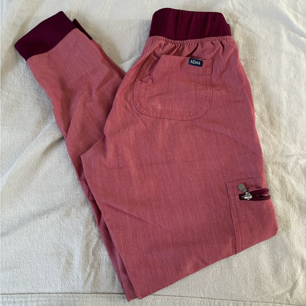 Adar heather wine scrub pants (XXS)